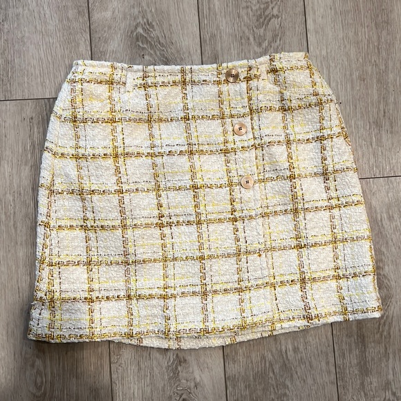 Cabi Coco Skirt (style 6362) - Picture 4 of 13